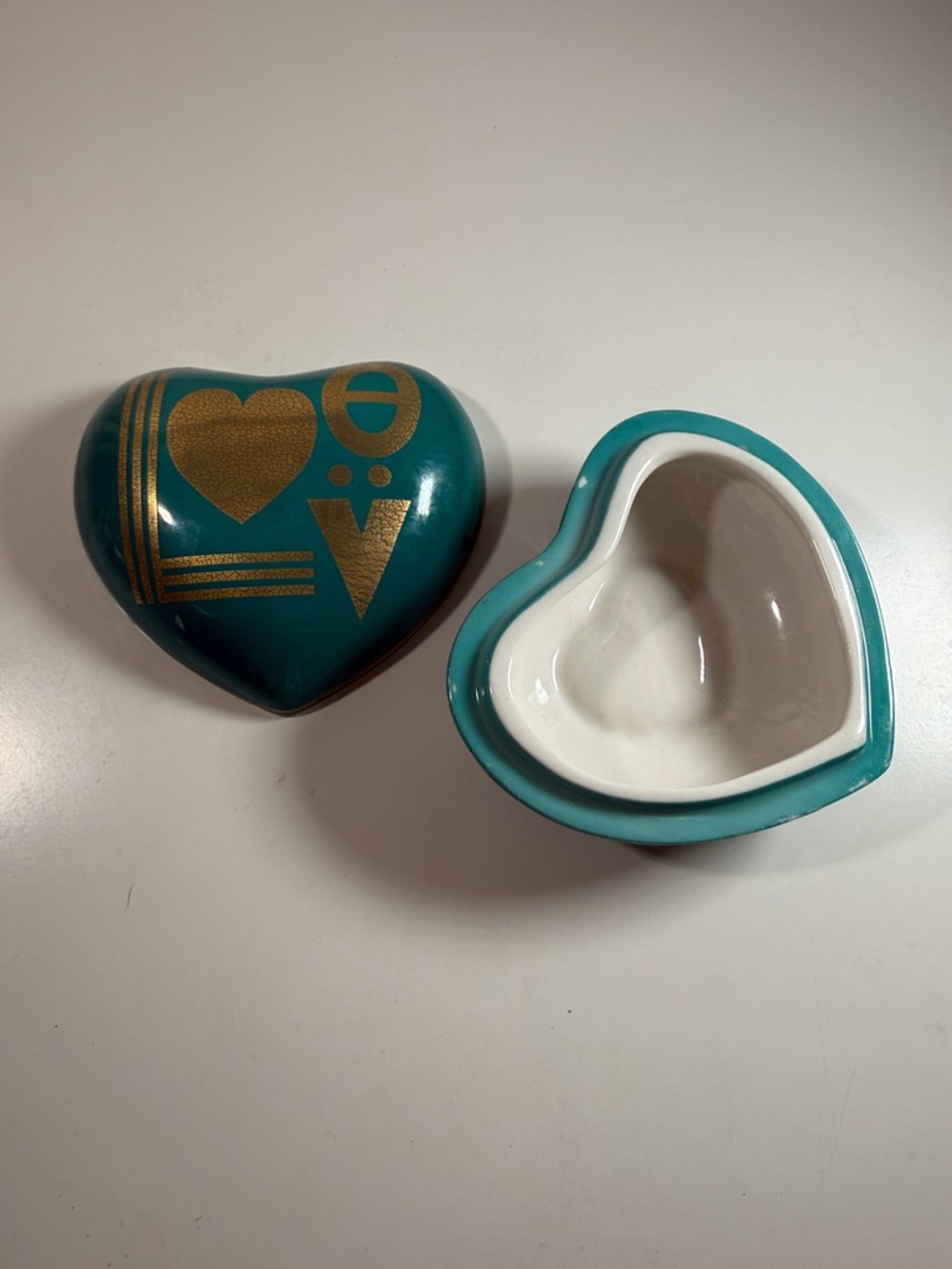 Jonathan Adler Love Heart Trinket Box with Gold Graphic